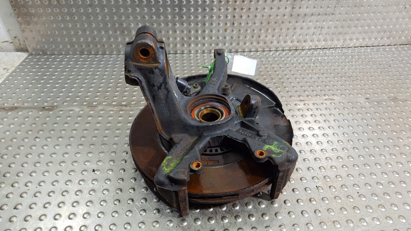 Mozzo FUSELLO Destra Anteriore 1J0407256M VW GOLF IV A3 8L OCTAVIA e LEON e 1.8B