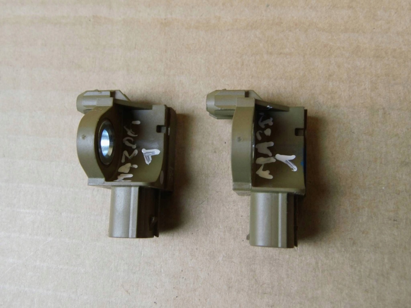 Mazda 3 BM Crashsensor Drucksensor uderzeniowy AIRBAG KD45-57KC0B