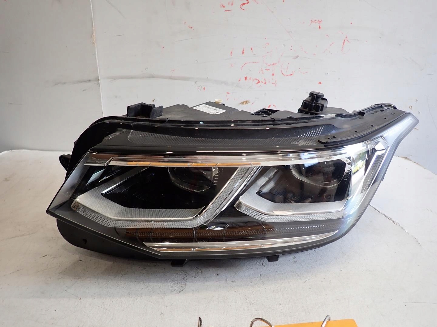 light front front left VW TIGUAN II LIFT 2020- FULL LED 5NB941081G