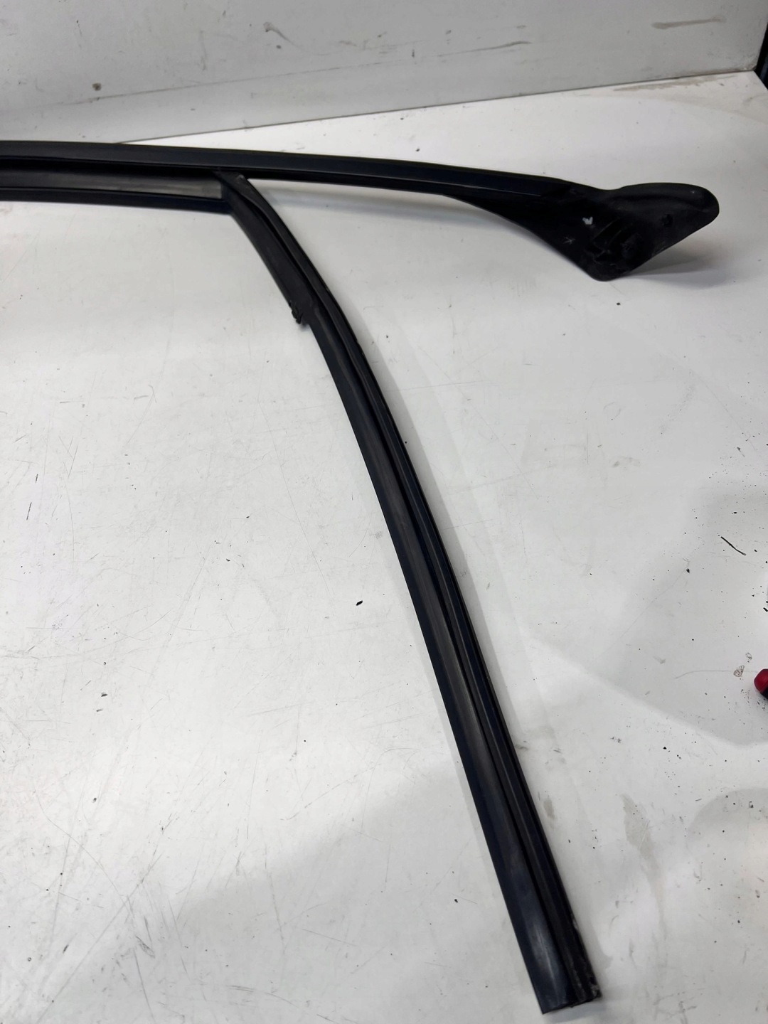 těsnění dveře pravý předek AUDI A6 C7 4G0837432