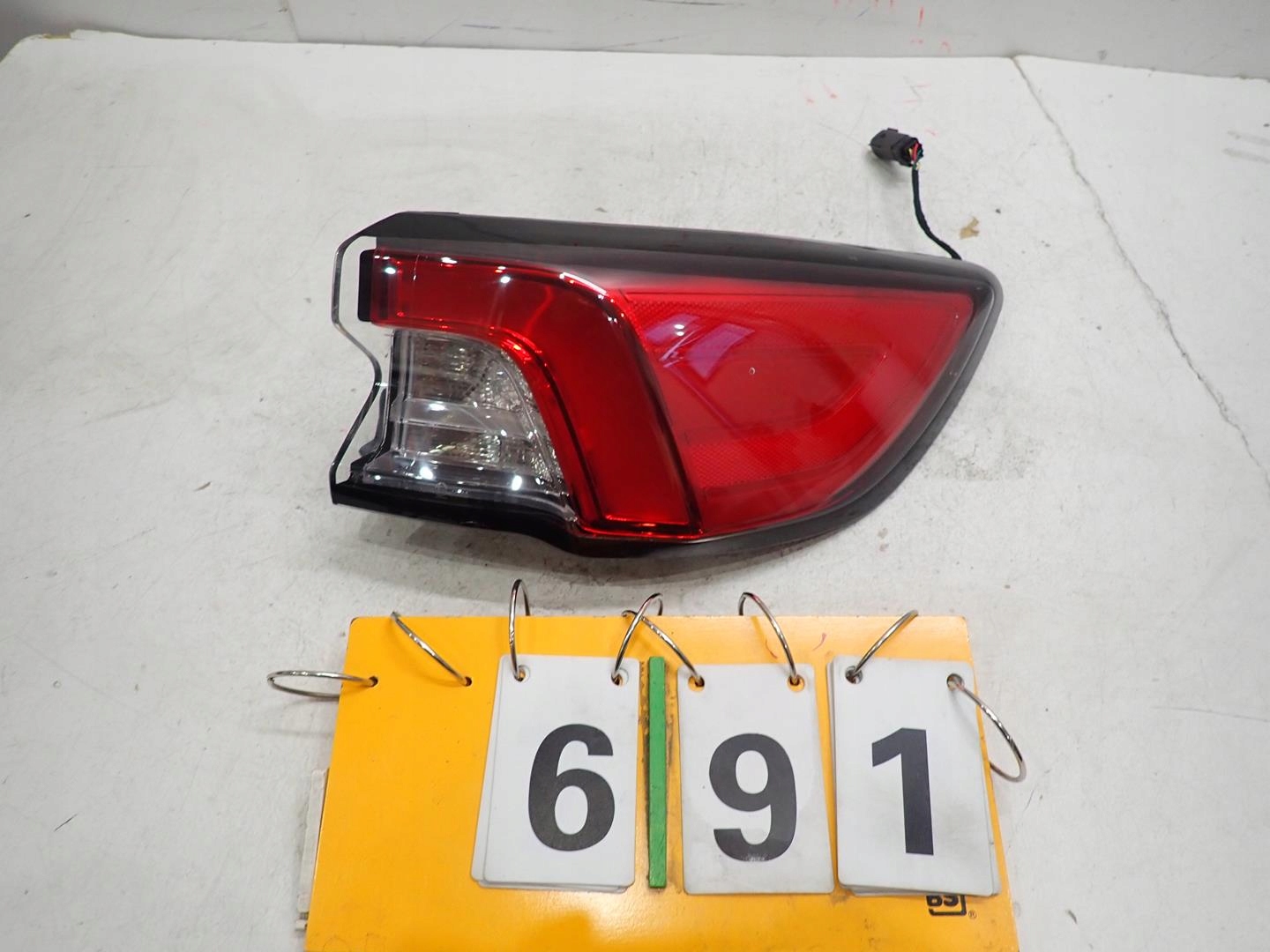 light rear part rear right FORD KUGA MK3 2019- LV4B-13404-BE
