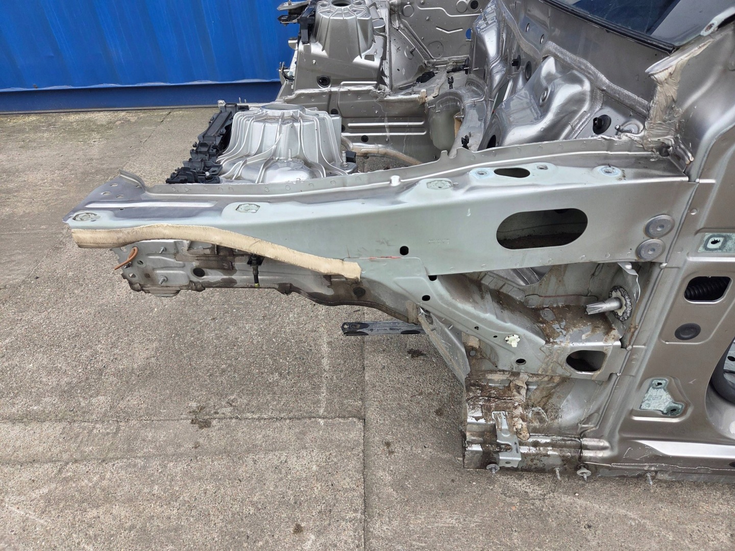 Mercedes-Benz GLC X253 C253 quarter front left