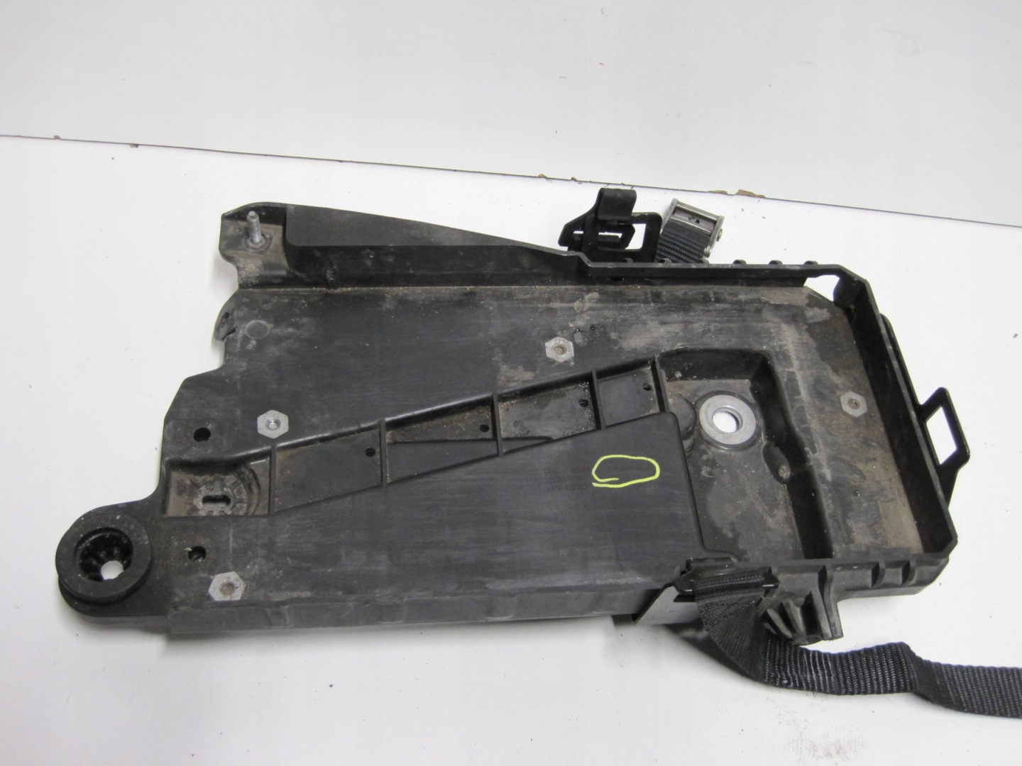 Ölfiltergehäuse VOLVO XC40 31670465