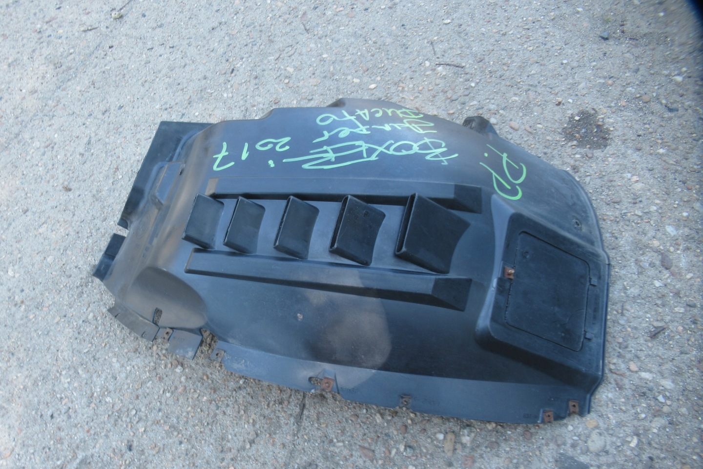BOXER JUMPER 2.0 HDI 17R mudguard left front