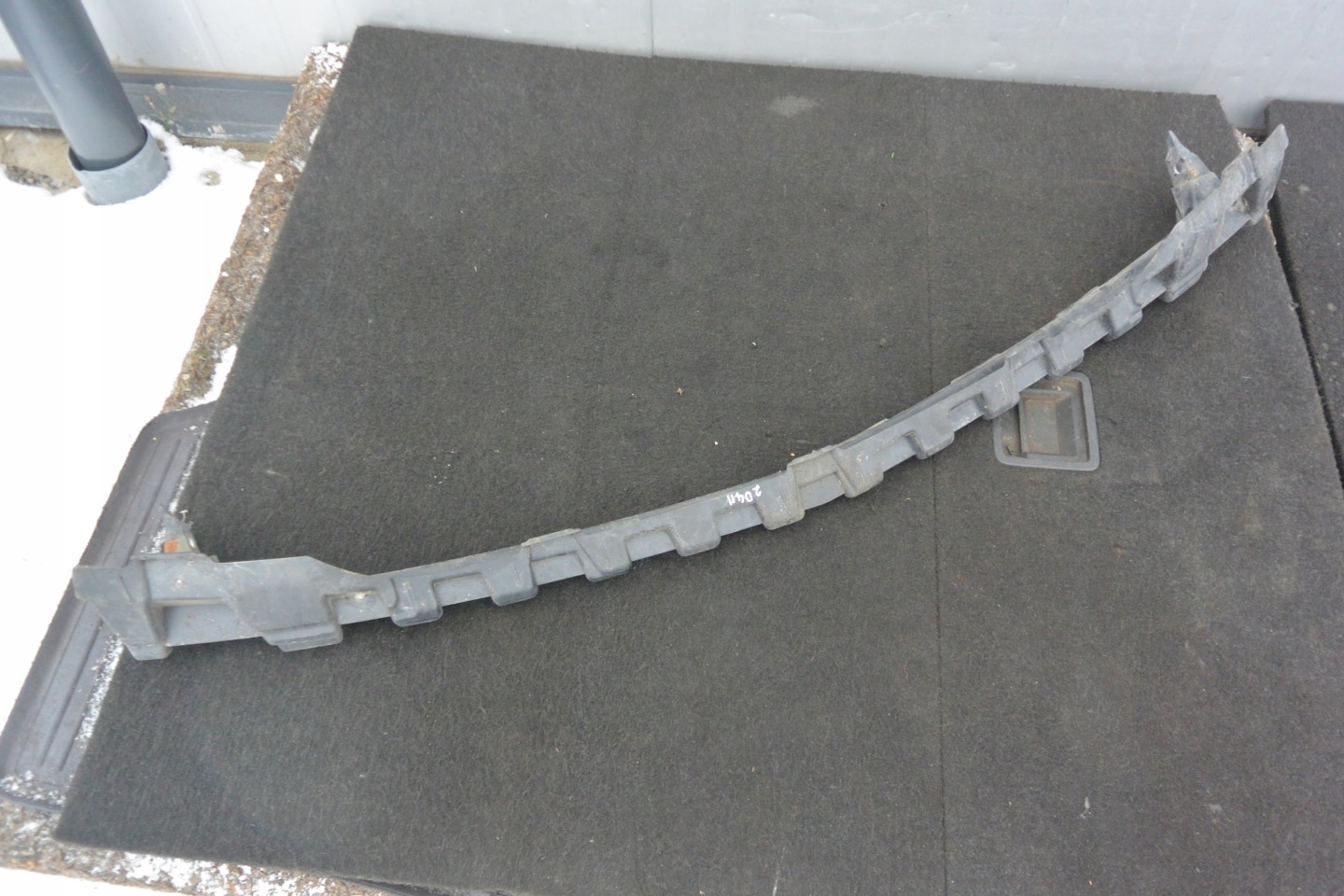 bumper bracket front MERCEDES C-KLASA W204