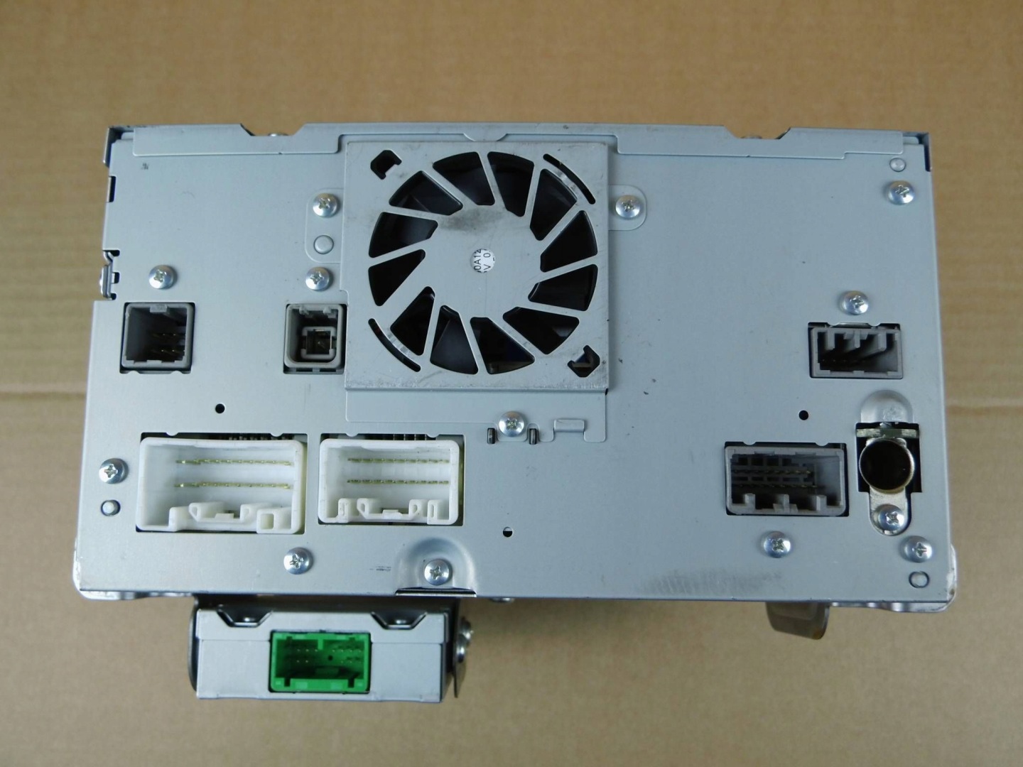 Mitsubishi Outlander nawi Navigation radio 8750A569