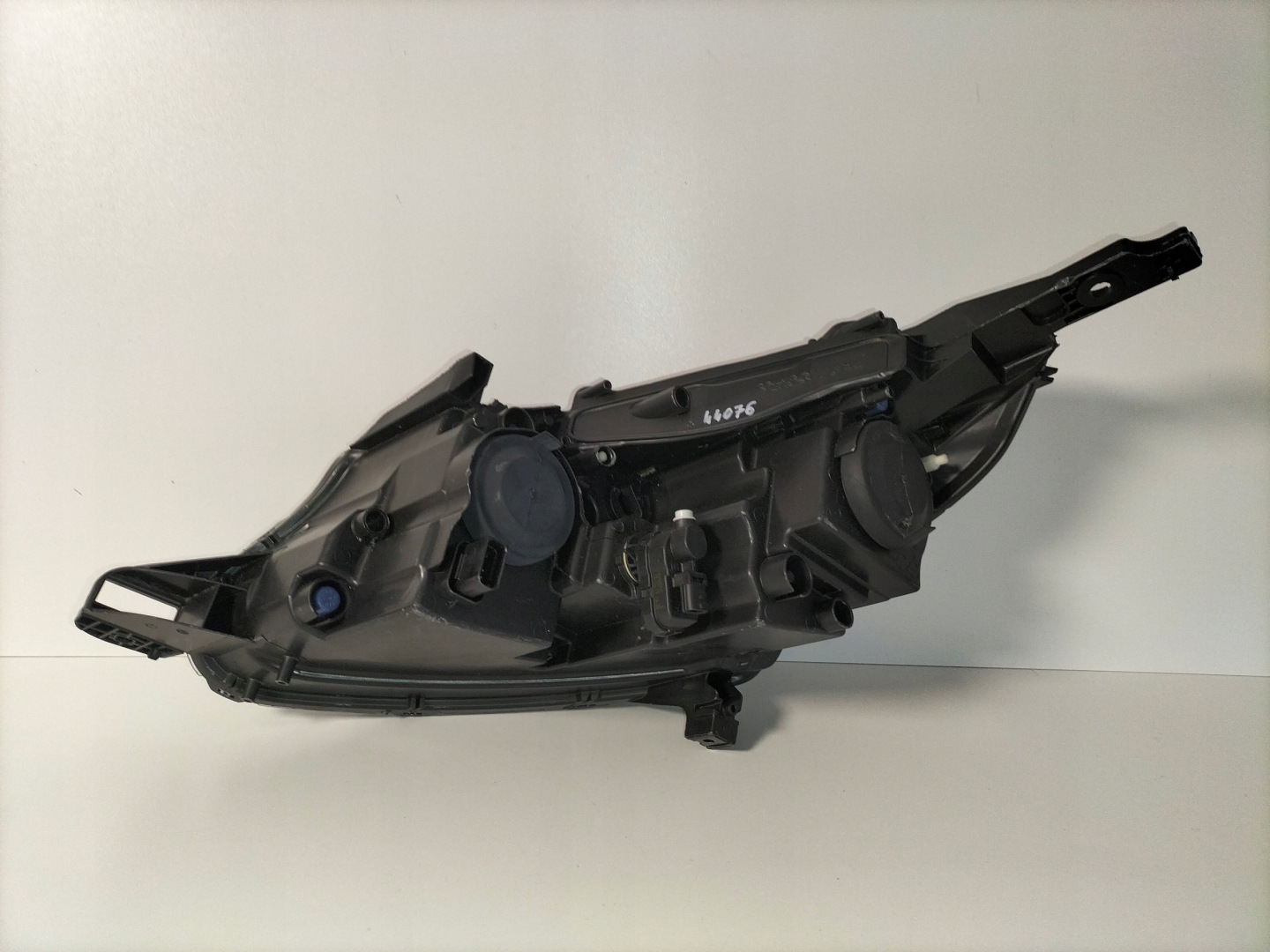 light front reflektor right PEUGEOT 2008 and LIFT 16-19