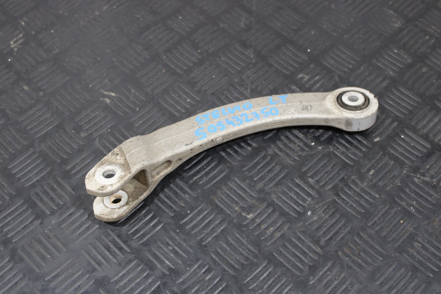 Querlenker links heck 505432750 ALFA ROMEO STELVIO