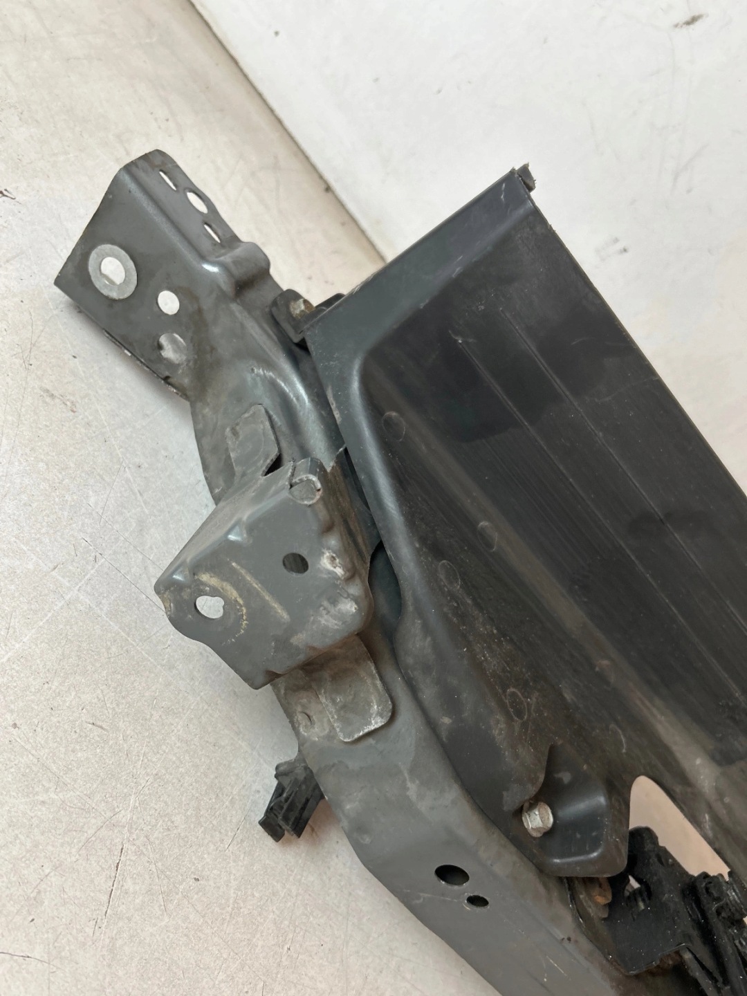 support panel for radiators pillar upper Chevrolet Orlando
