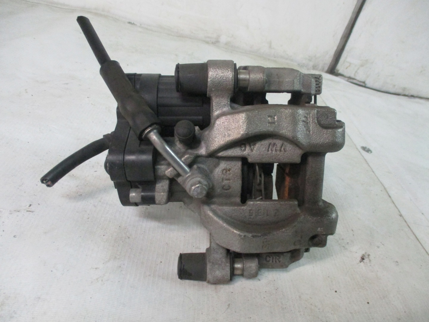 caliper left rear part VW Touran II 5NA electrical