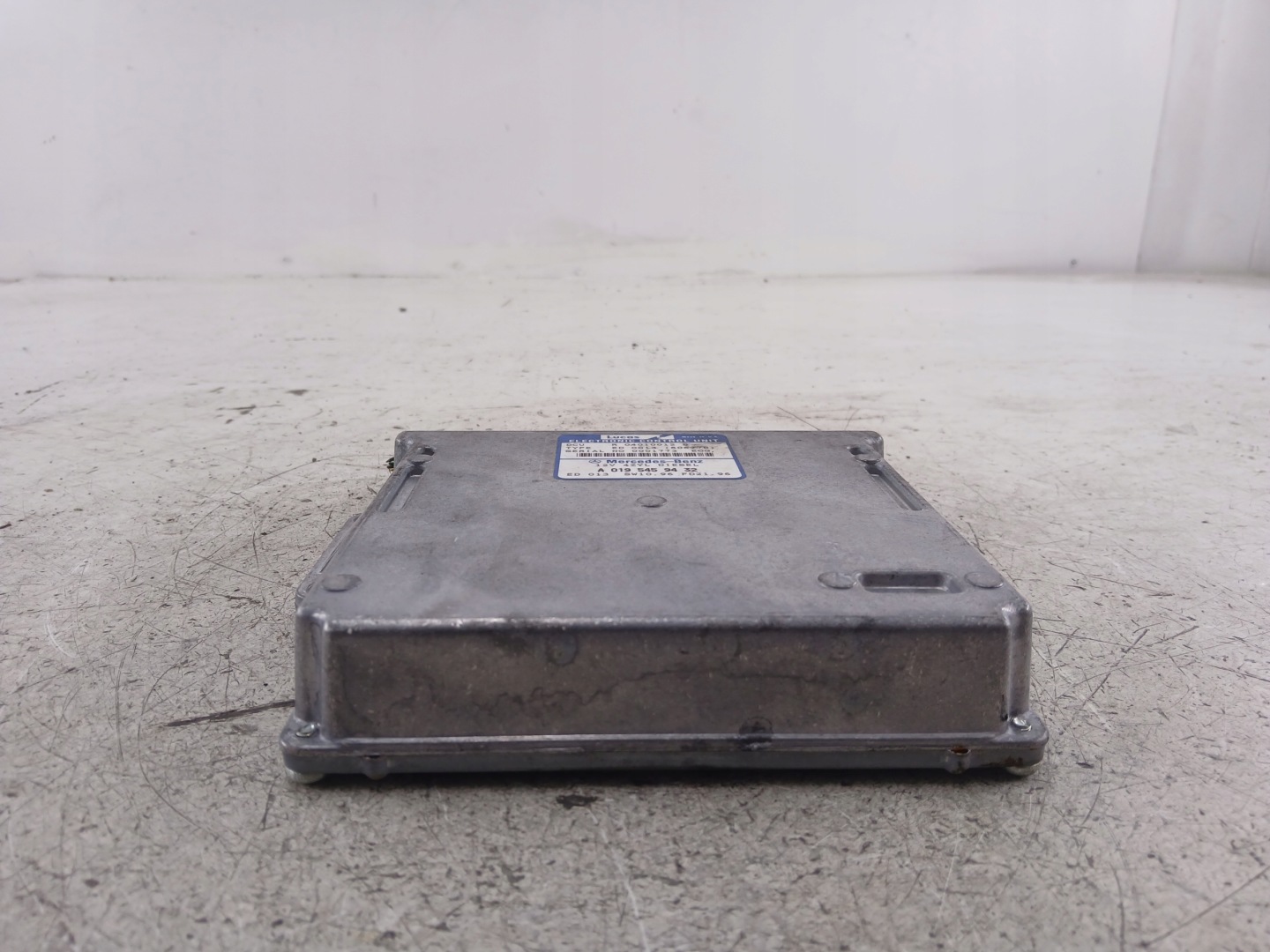 MERCEDES W210 2.2 CDI control unit of the engine A0195459432