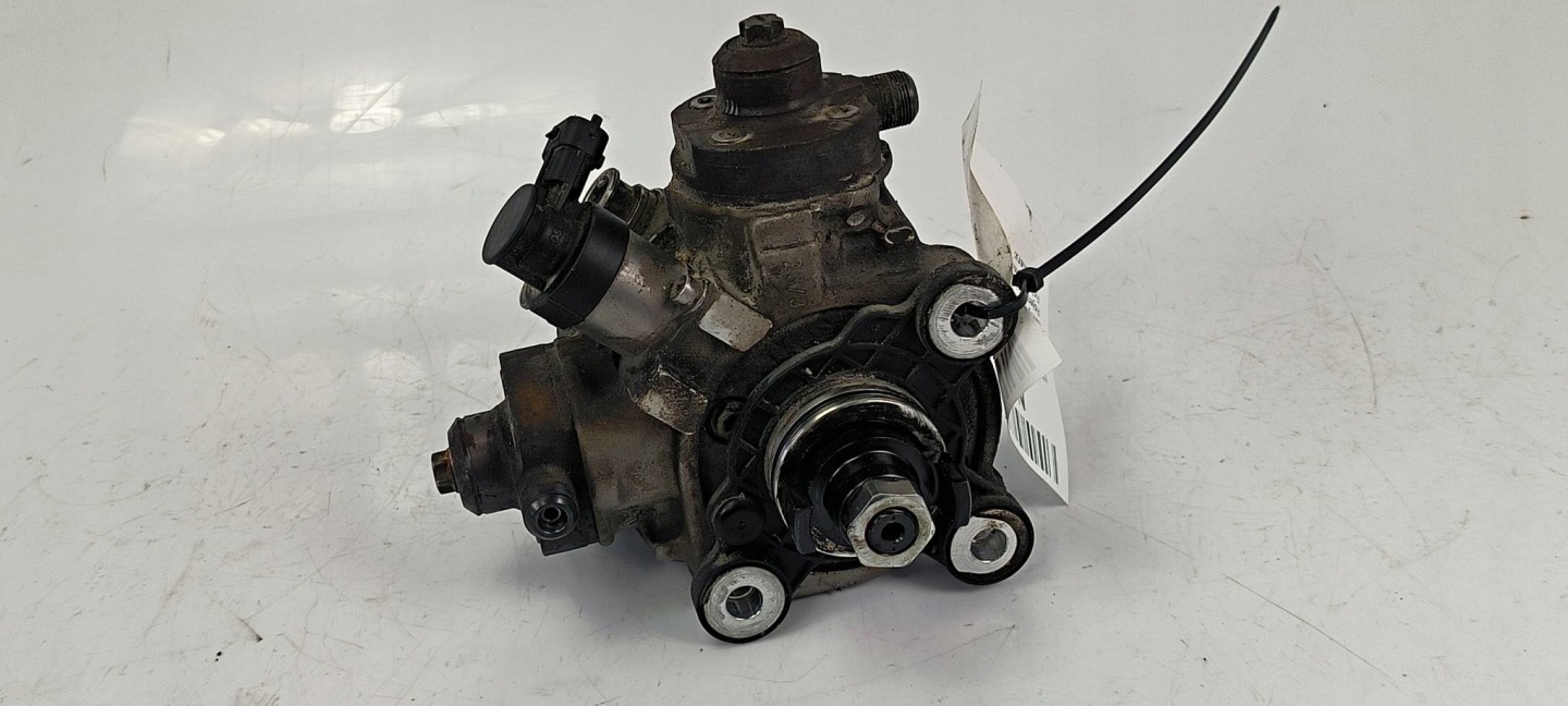 injection pump VOLVO V60