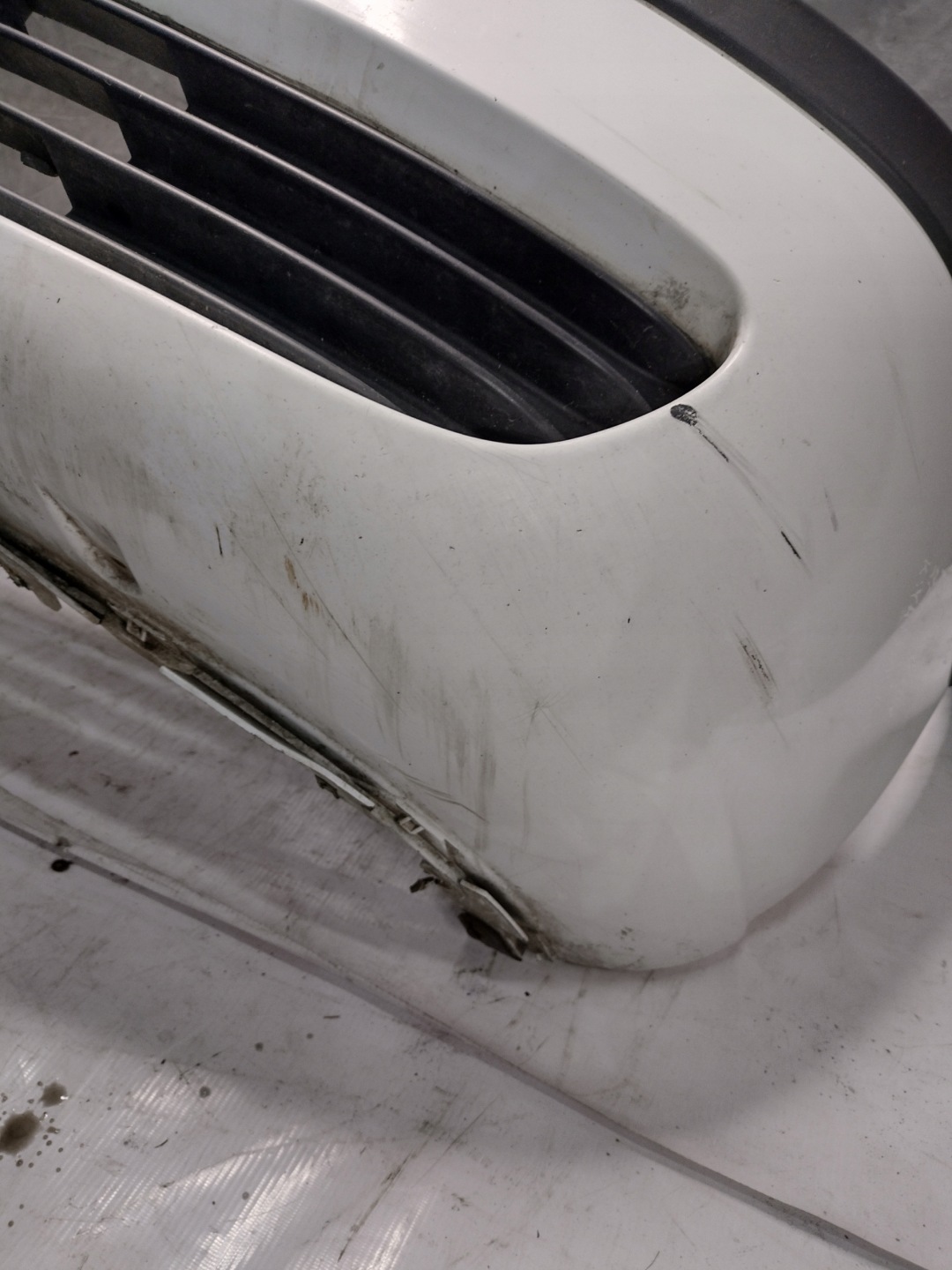 front bumper Opel Zafira A k: Y474