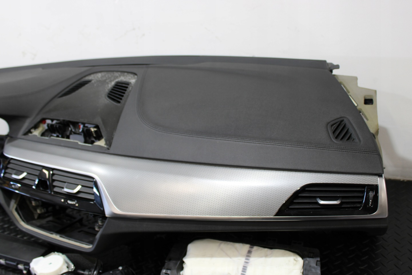 dashboard console airbag airbags BMW 6 GT G32 m-packet