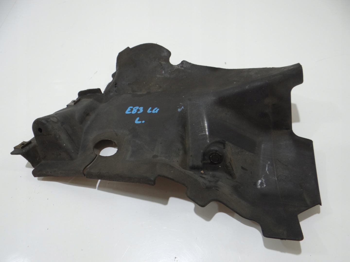 drain air left BMW X3 E83 LCI 3416425