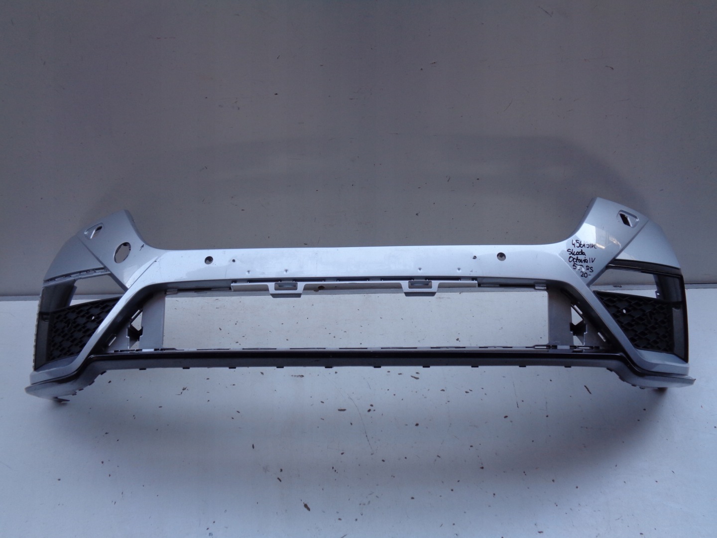 front bumper SKODA OCTAVIA IV 4 RS 5E3 20- NR 45613