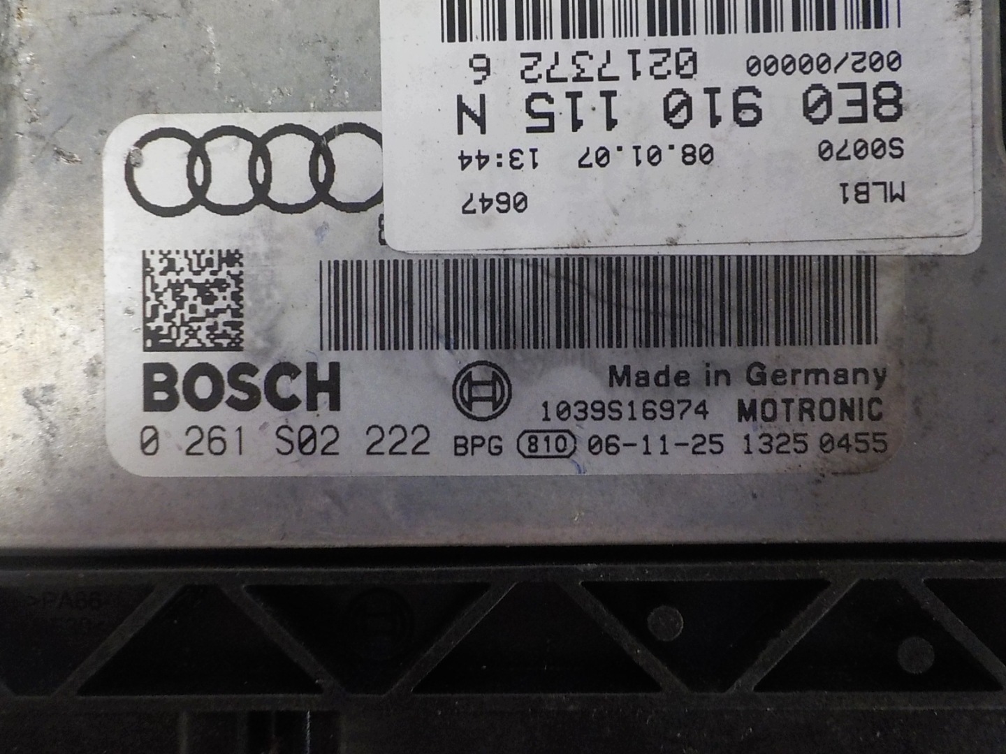 AUDI A4 B7 computer control unit 8E0910115N 0261S02222