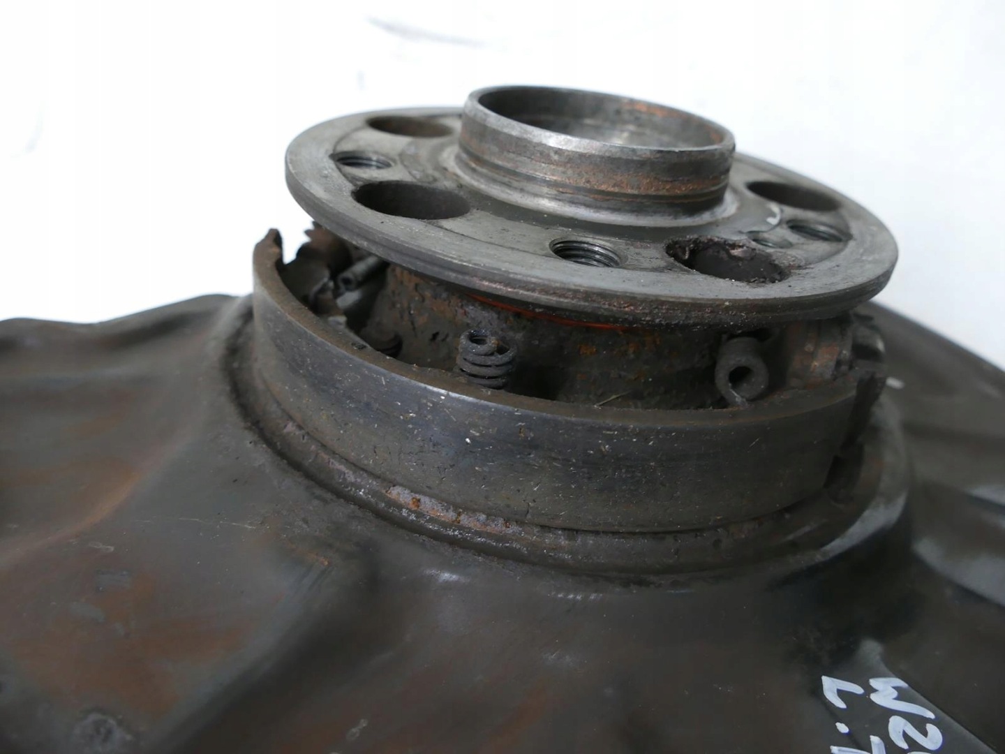 MERCEDES C207 W207 LIFT swing arm left rear part