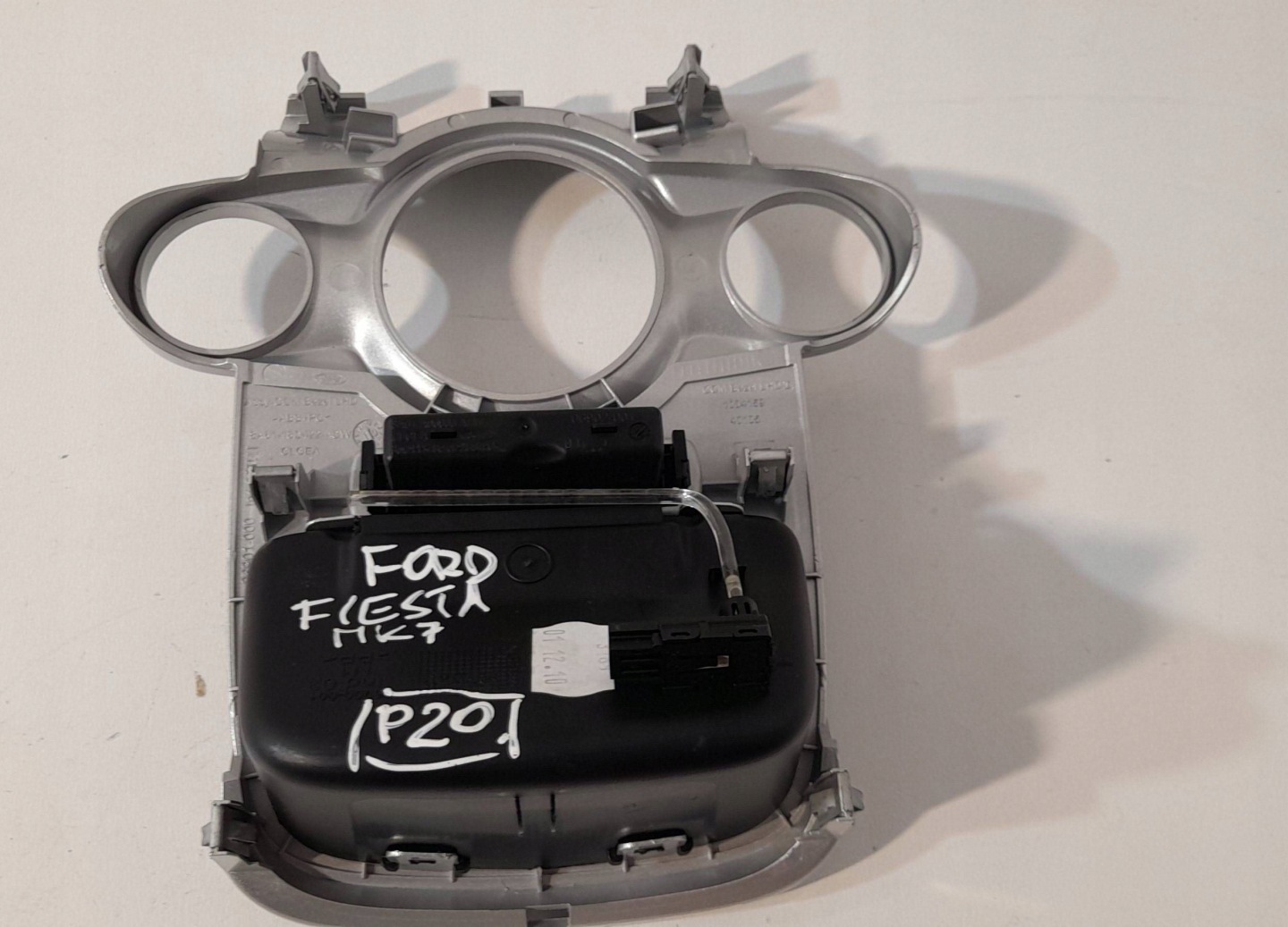 Ford Fiesta MK7 Unite commande clima 8A6118D422AGW (P20)