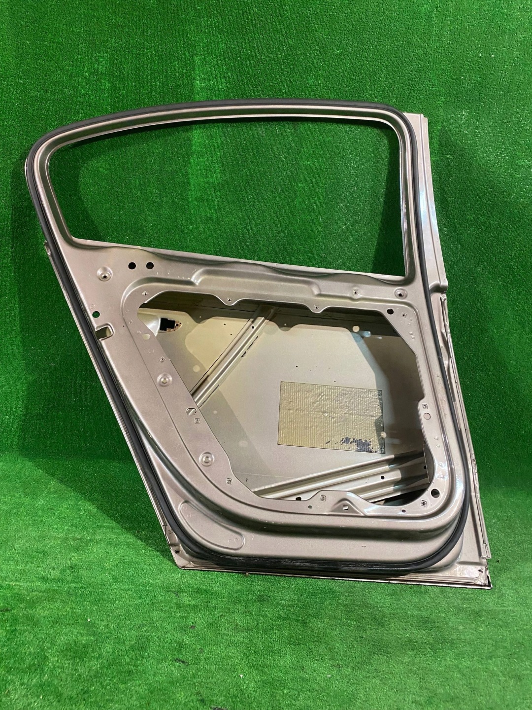 door rear part rear. left VW PASSAT B7 sedan