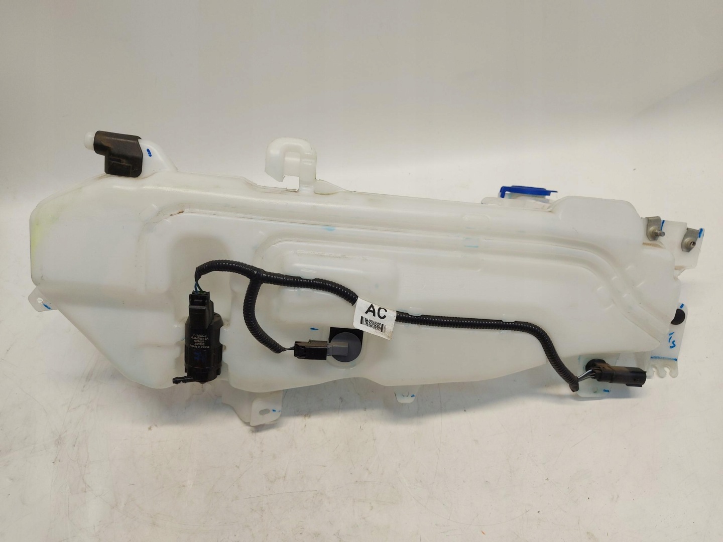 Ford Ranger VI 6 AMAROK II washer fluid tank