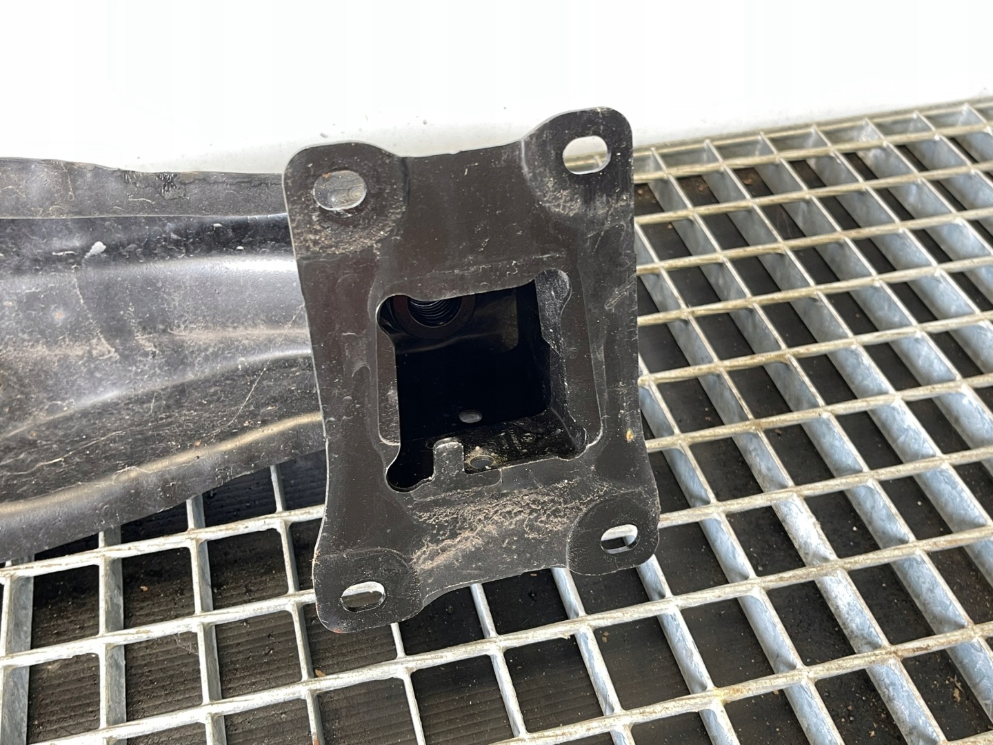 VW GOLF VII HB TRAVERSA paraurti posteriore Traversa 5G0807305D