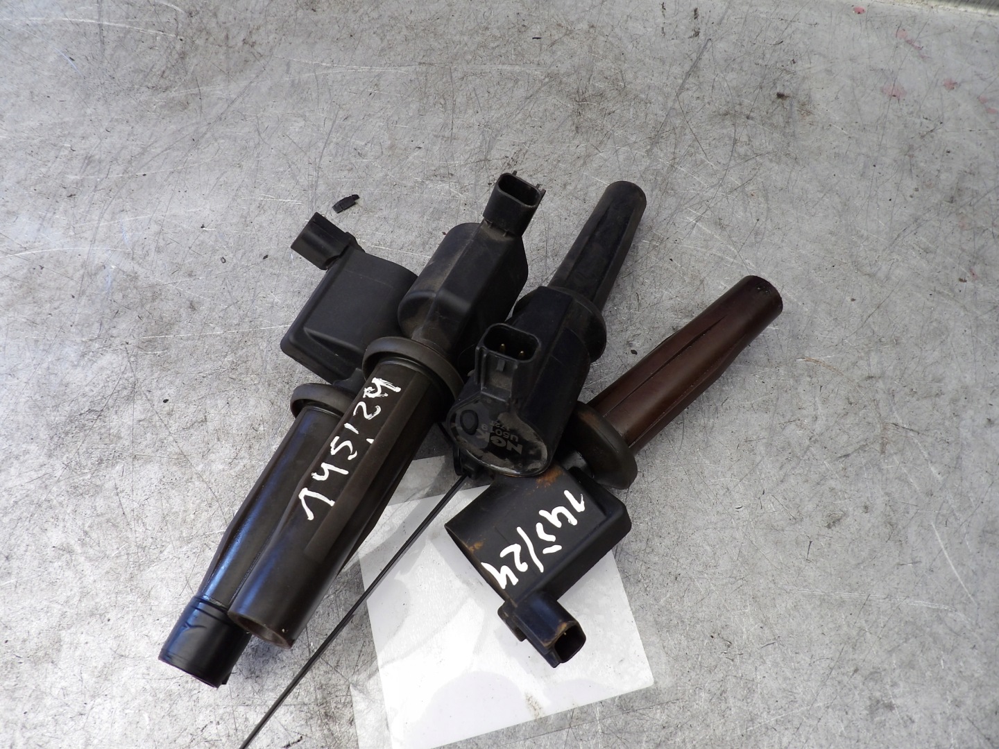 Ford C-MAX 1,8B 120KM coil ignition 4M5G12A366BA, NGK U5019