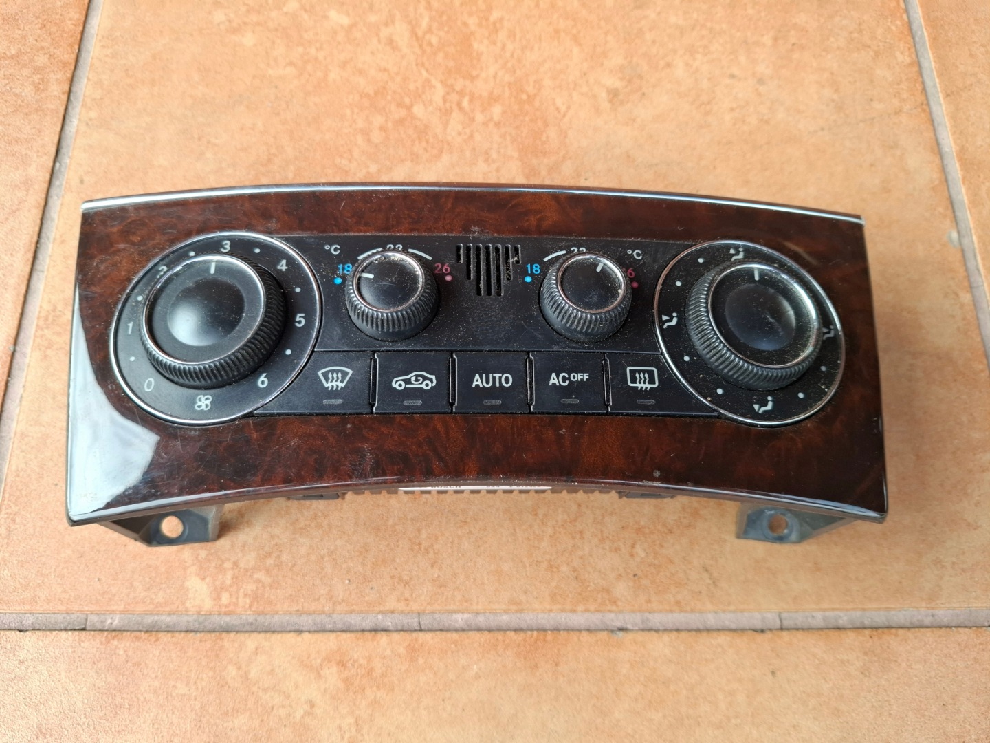 control panel MERCEDES W203 W209 LIFT