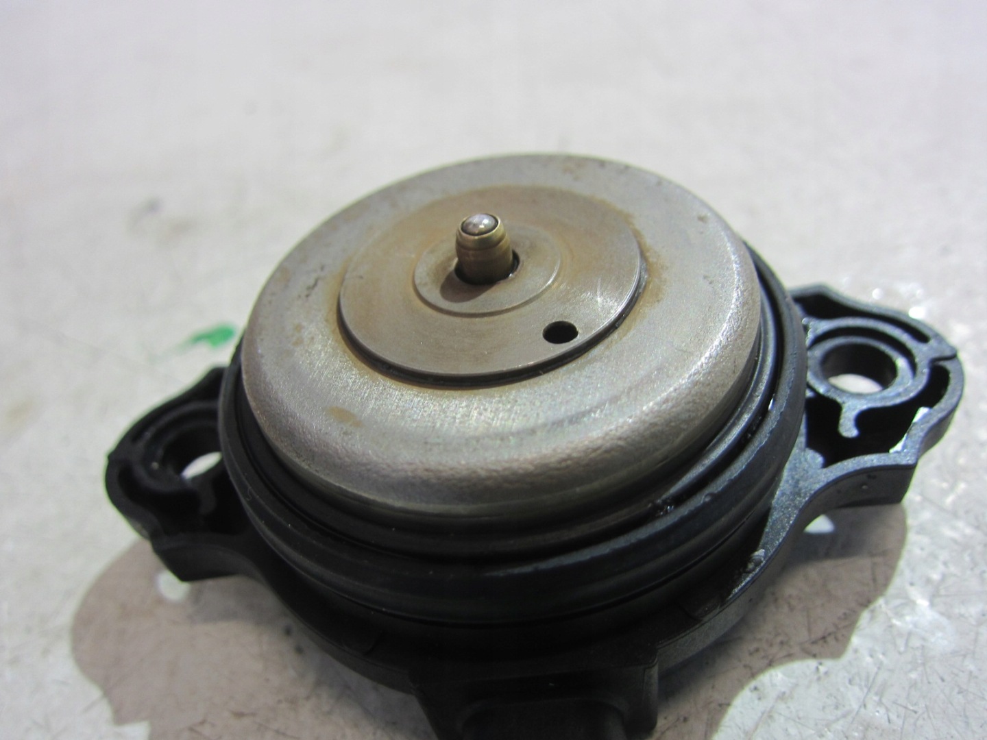 BMW F10 N20 damper regulator VANOS 11367593719