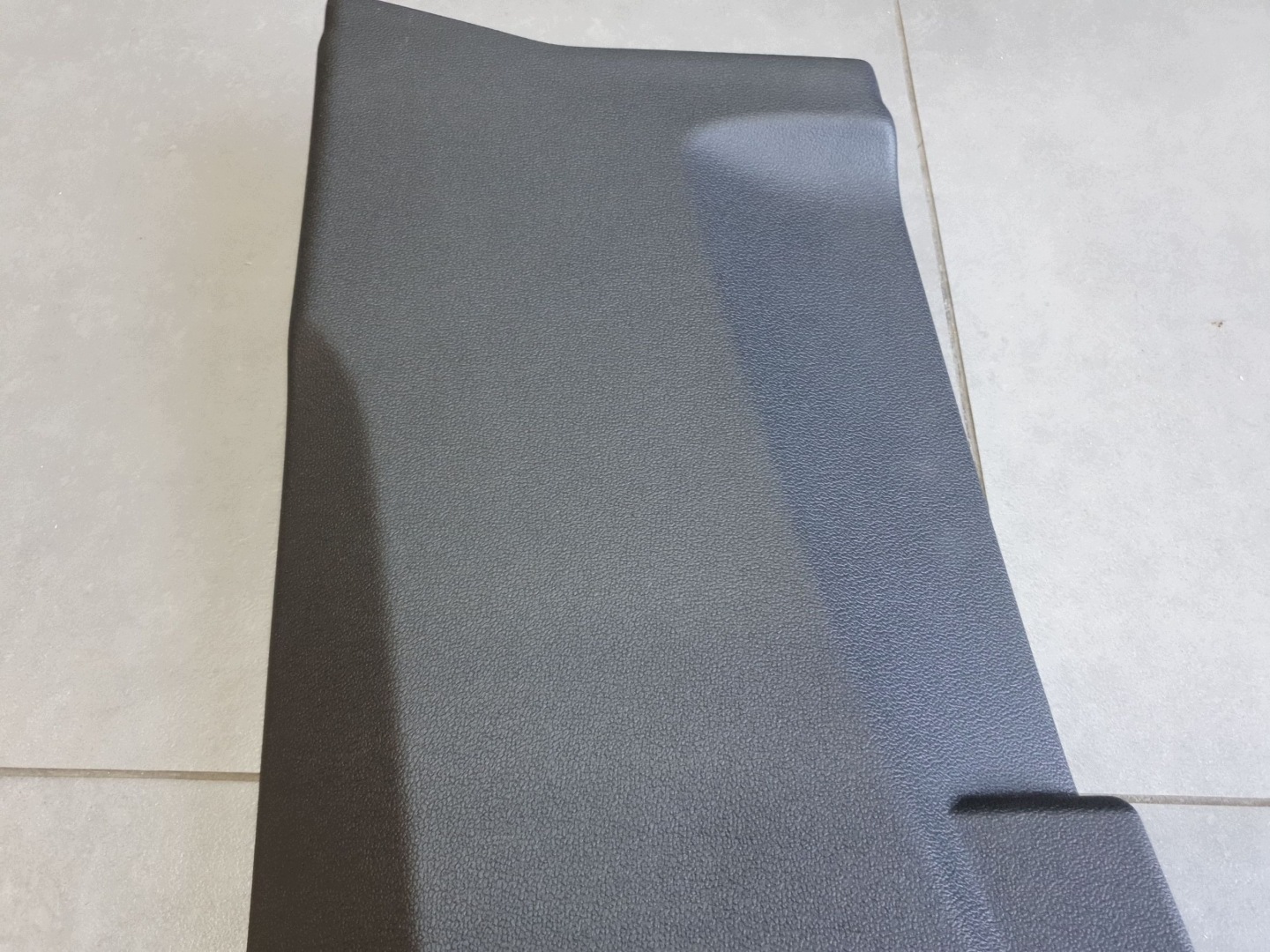 Audi A3 8Y HB cover slupka B lower 8Y0867239