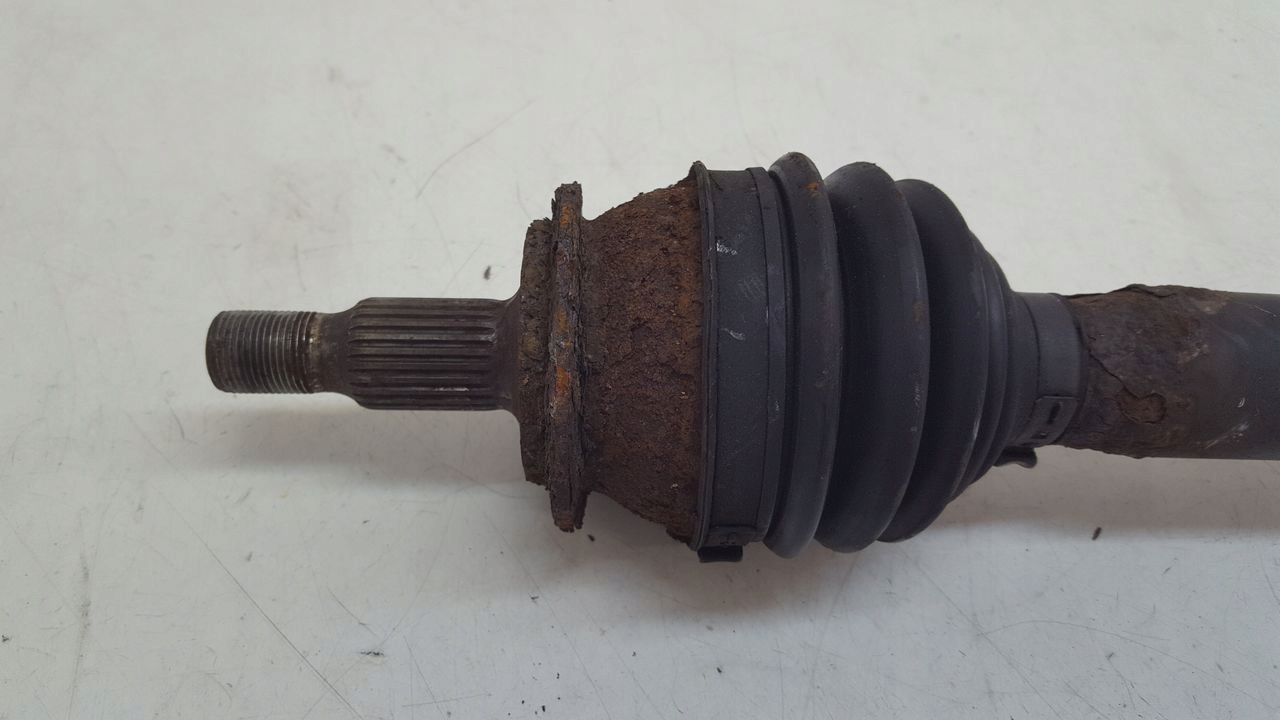 semi-axis left short. Mercedes W169 1,5