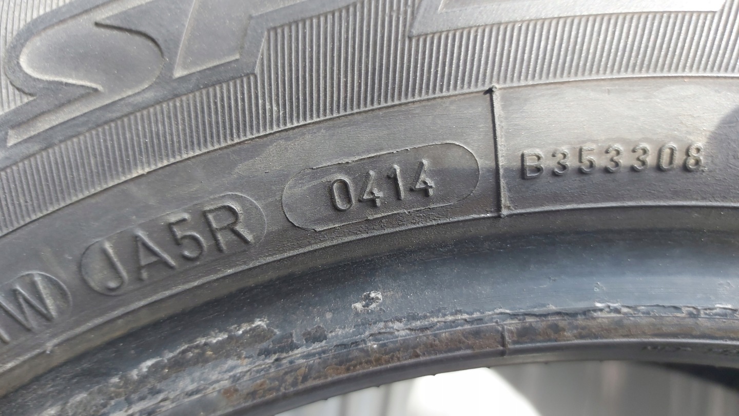 DUNLOP SPORT FASTRESPONSE 175/65R15 tyres summer 4,5mm