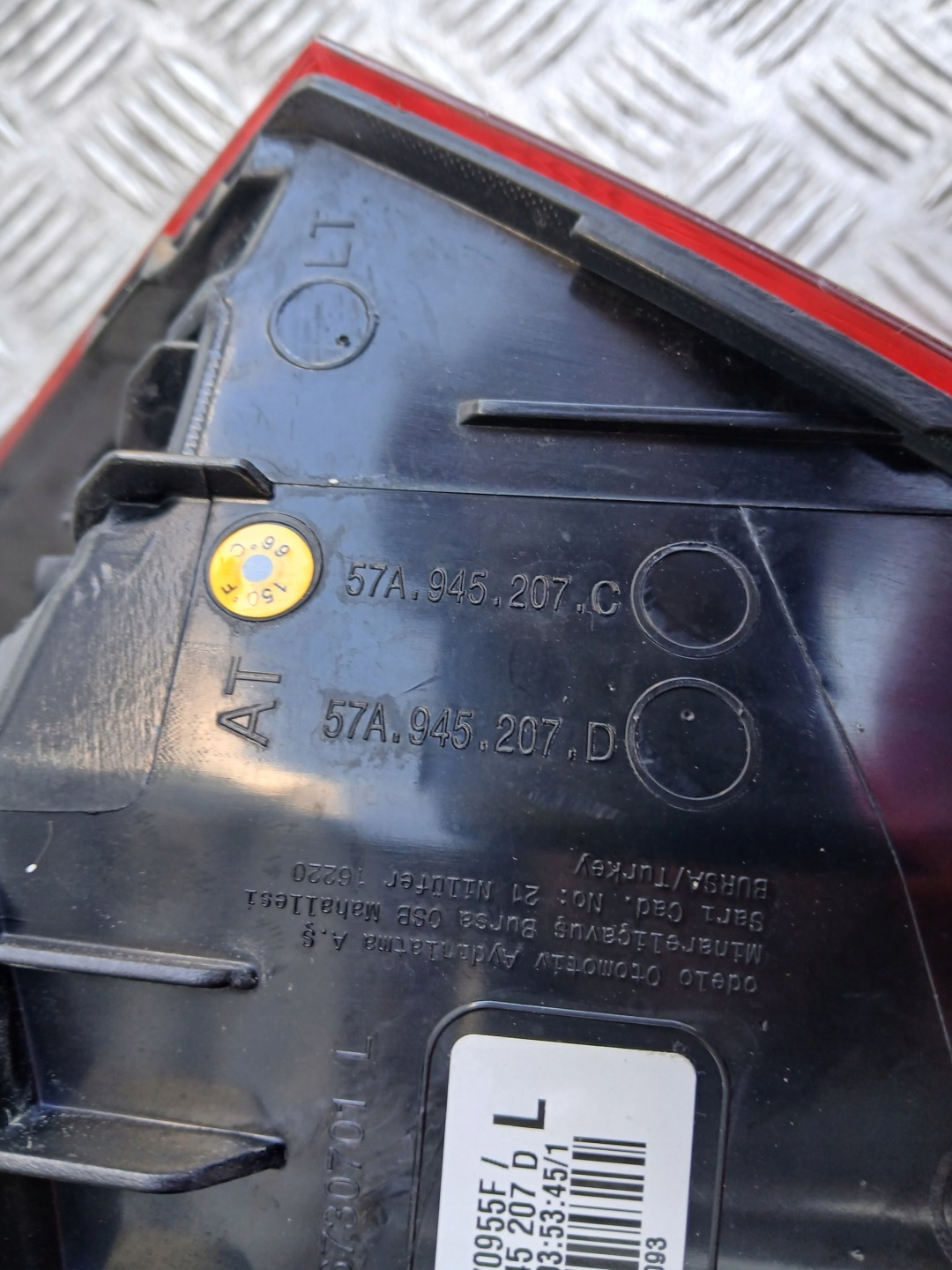 Skoda KaroQ light left rear part rear lift 57A945207D