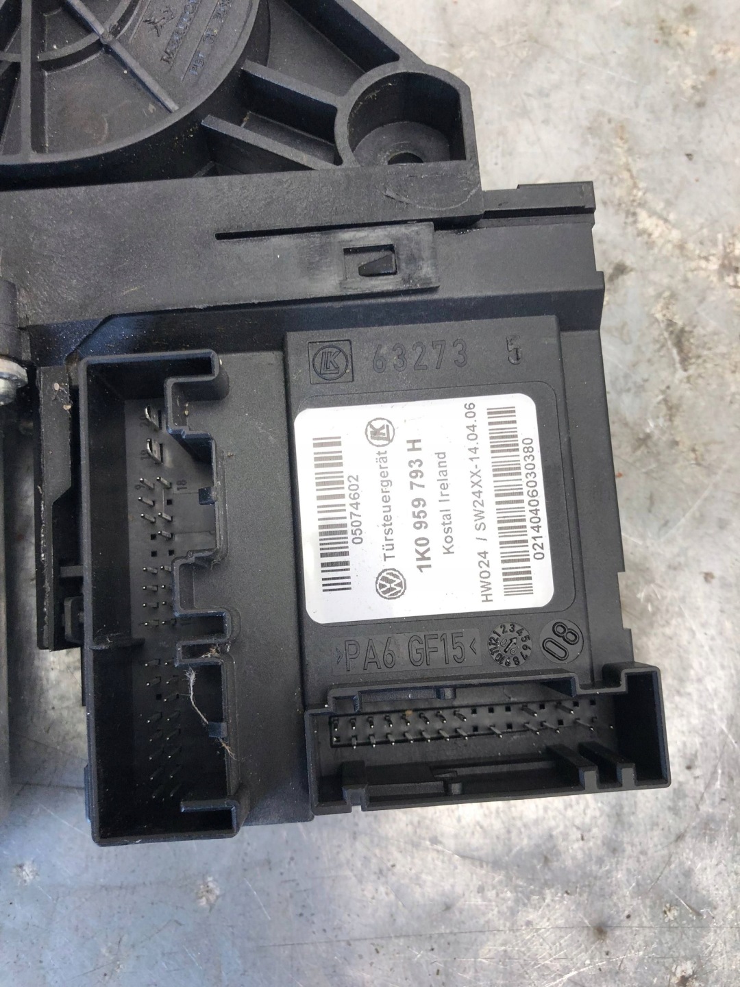 mini motor windows left front VW TOURAN 1T0959701C