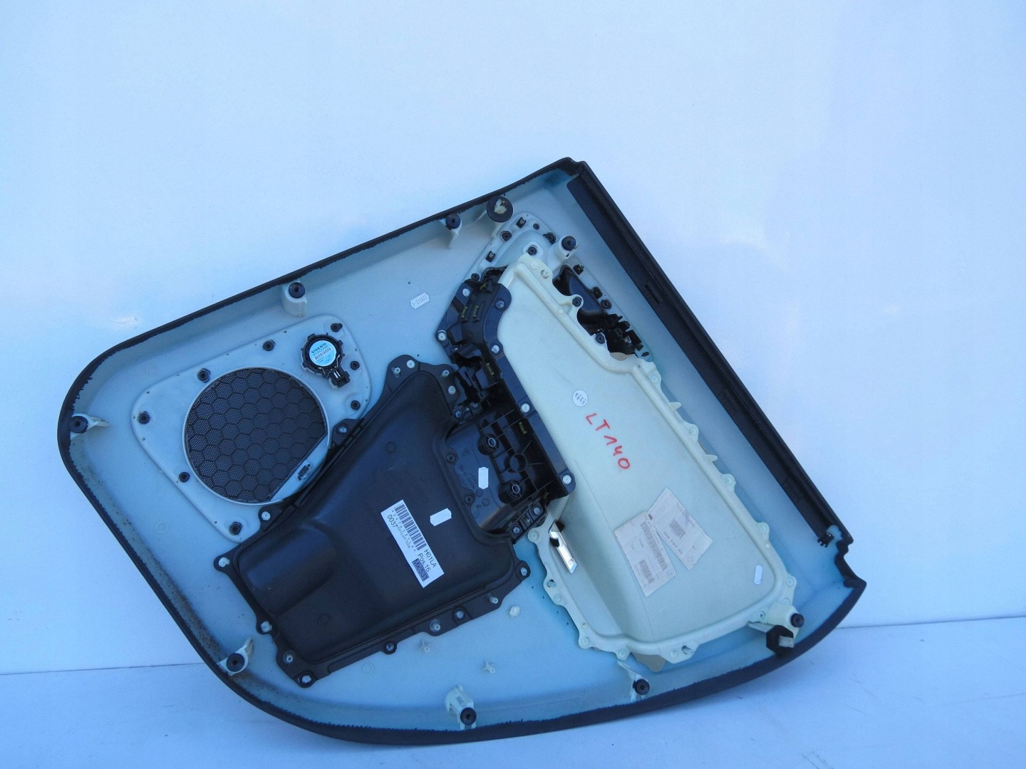 side upholstery door left rear part VOLVO XC60 30766403