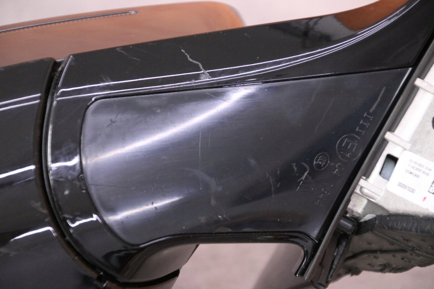 BMW G60 G61 G70 mirror right support cover indicator NAPED 5A292C7