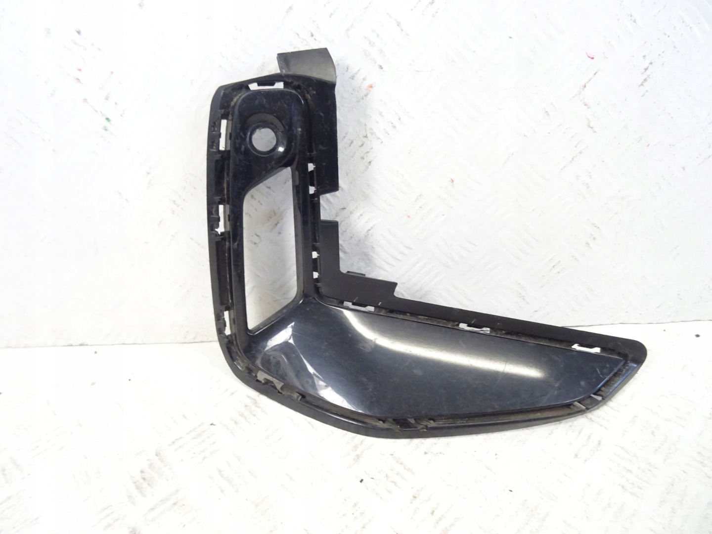 grid of a bumper front front right BMW 3 G20 G21 LCI m-packet 51118085468