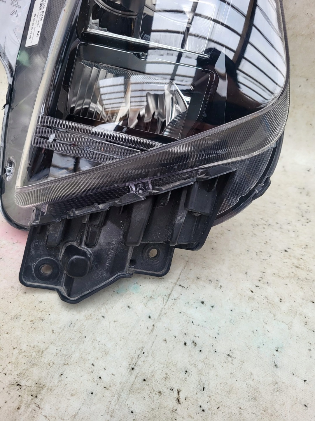 HYUNDAI TUCSON IV 20- light right front front FULL LED 92102-N7100
