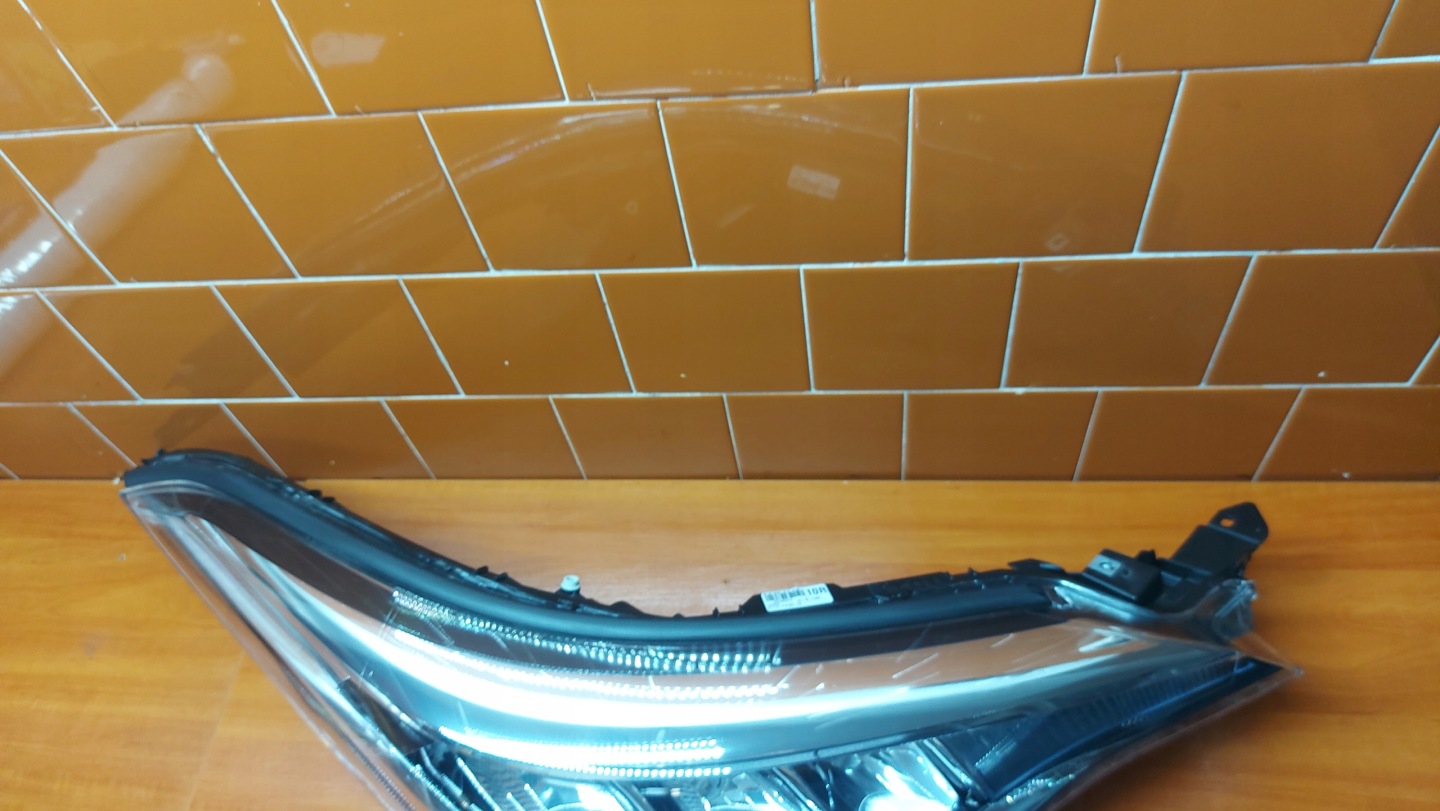REFLEKTOR light right right front TOYOTA CHR C-HR 19- LIFT