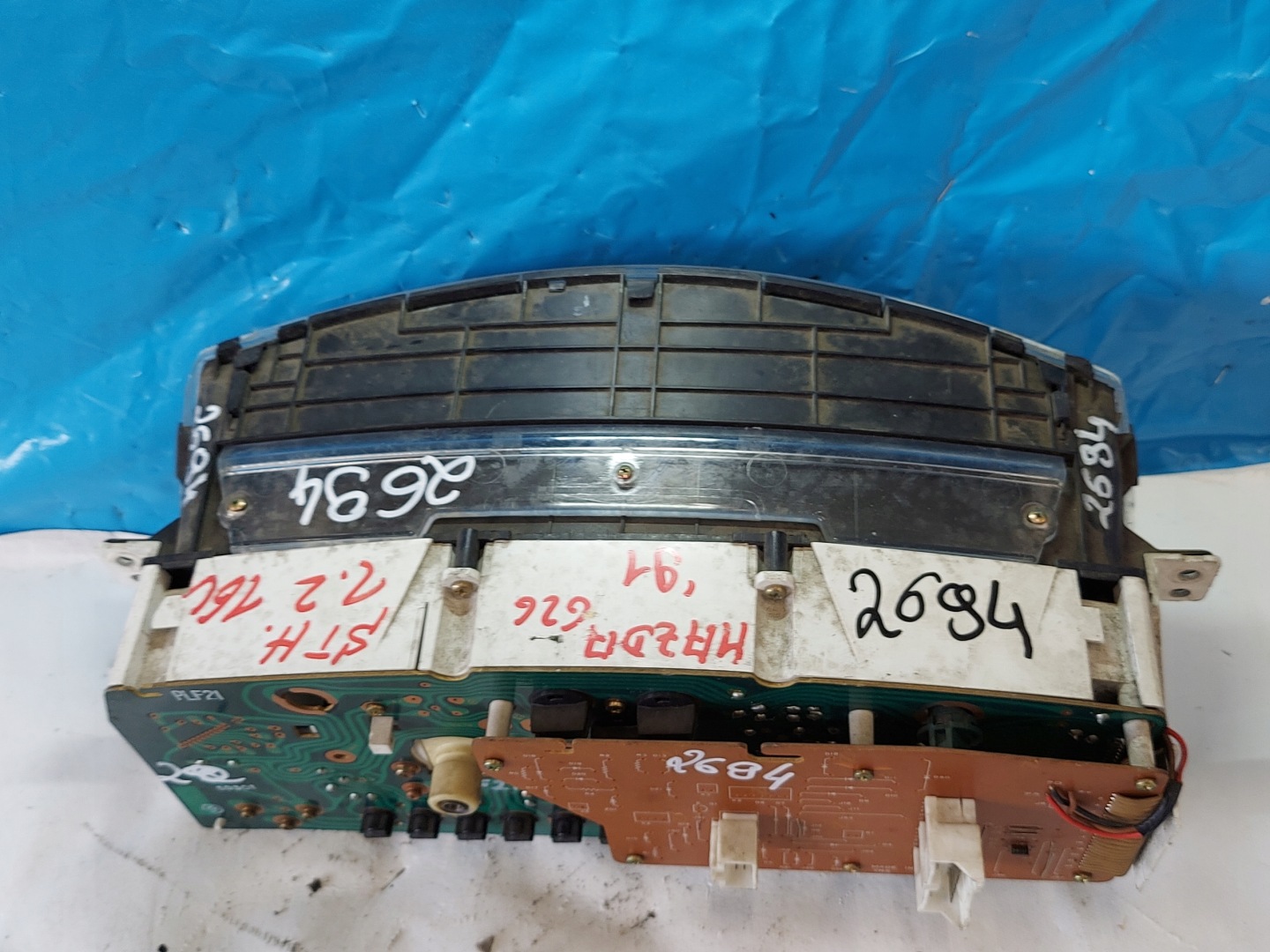 dials clock MAZDA 626 19991r 2.2 B GR97G