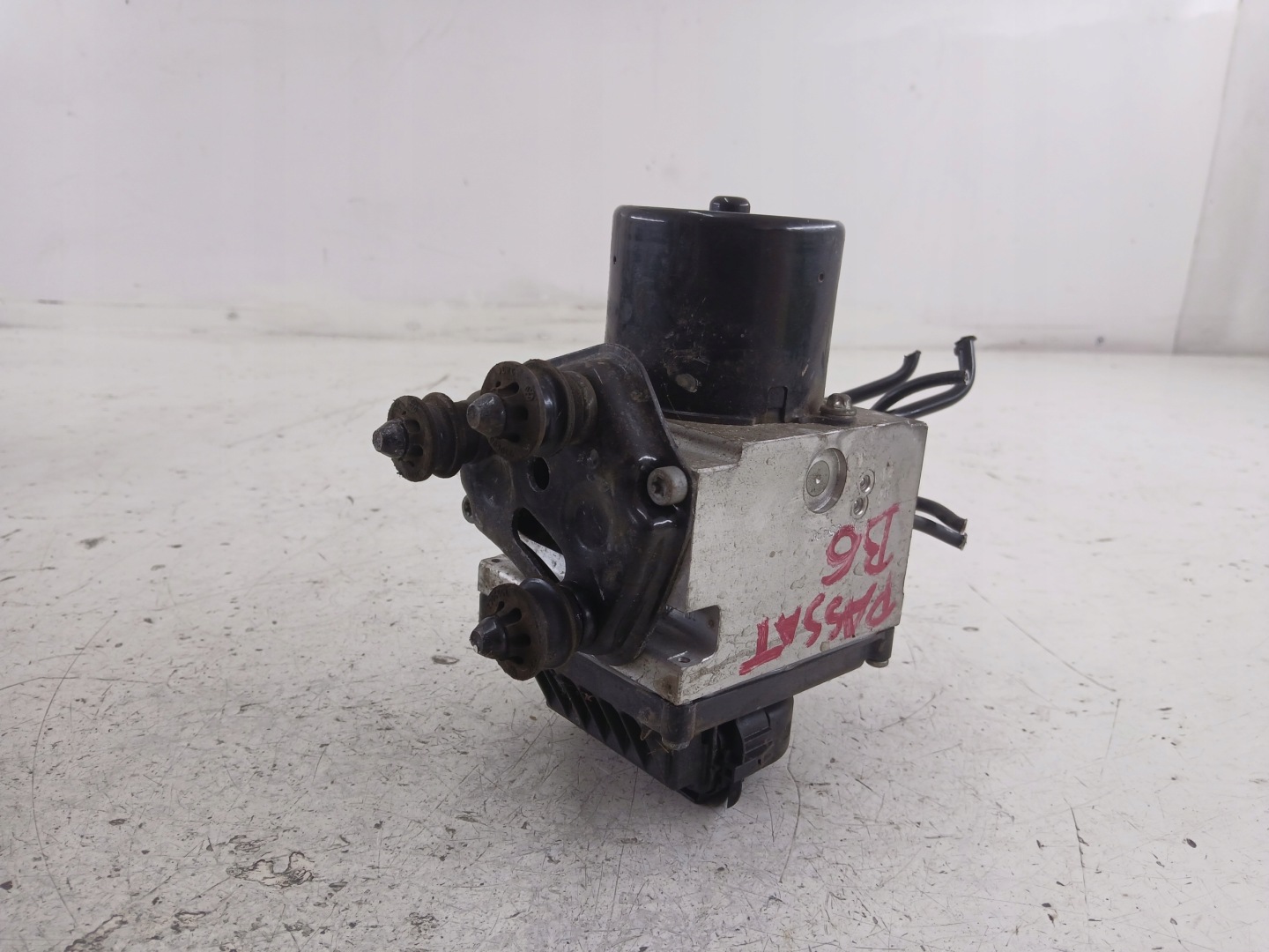 VW PASSAT B6 Servo frein ABS 3C0614095P