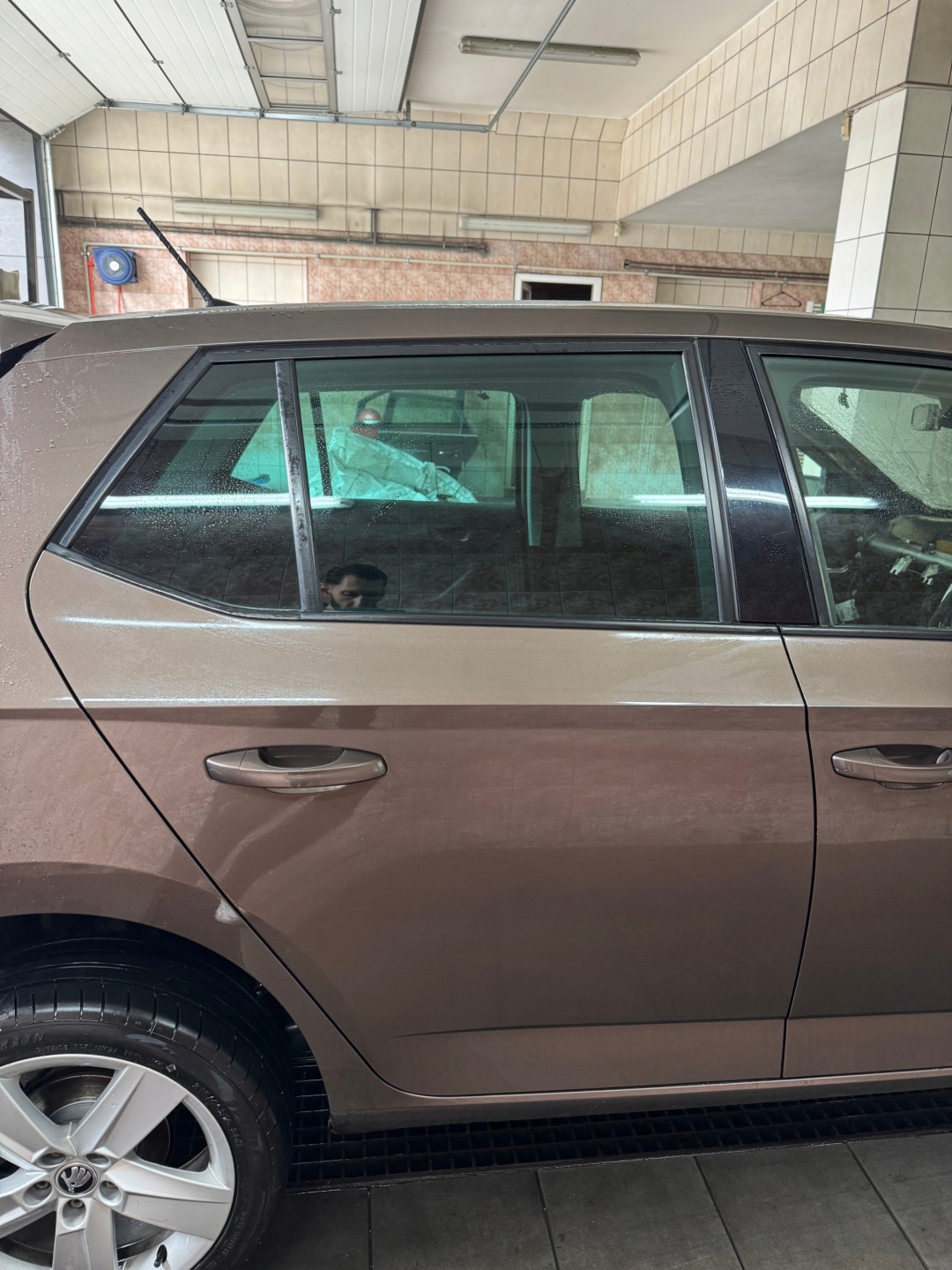 SKODA FABIA III FL HATCHBACK door right rear. colour LH8Z complete BDB