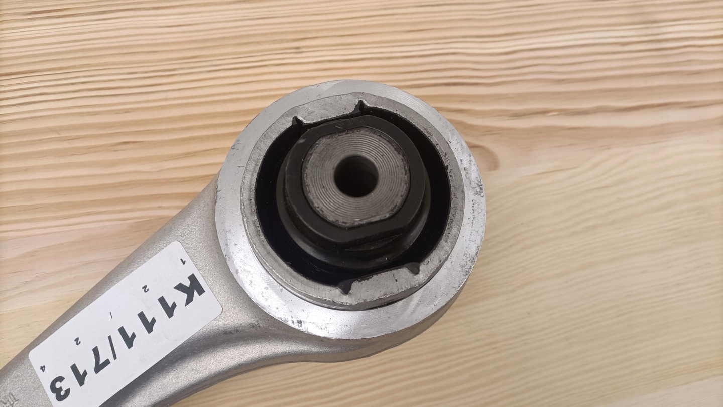 ALFA ROMEO STELVIO GIULIA left arm front new original K111/713