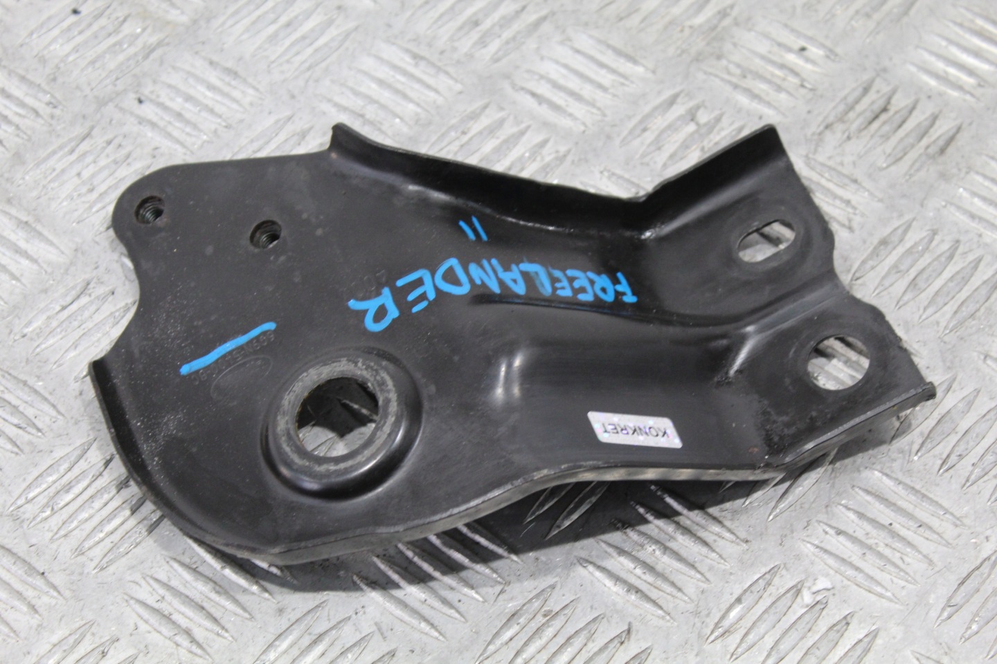 SUPPORT SUPPORT PLAQUE CONSOLE FREELANDER II 6G9N-5400-BC
