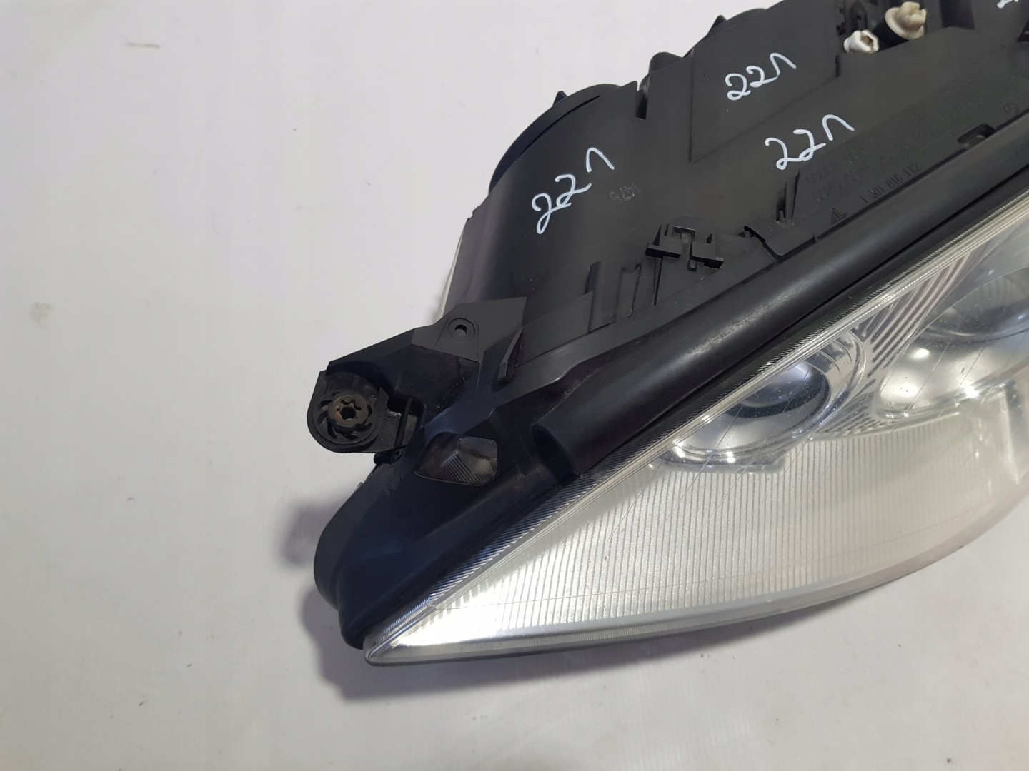 light XENON left front MERCEDES W221