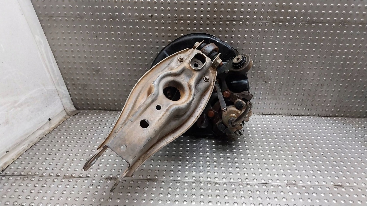 swing caliper arm right rear part 6761580 BMW 1 E81 E87 E88 3 E90 E91 E92