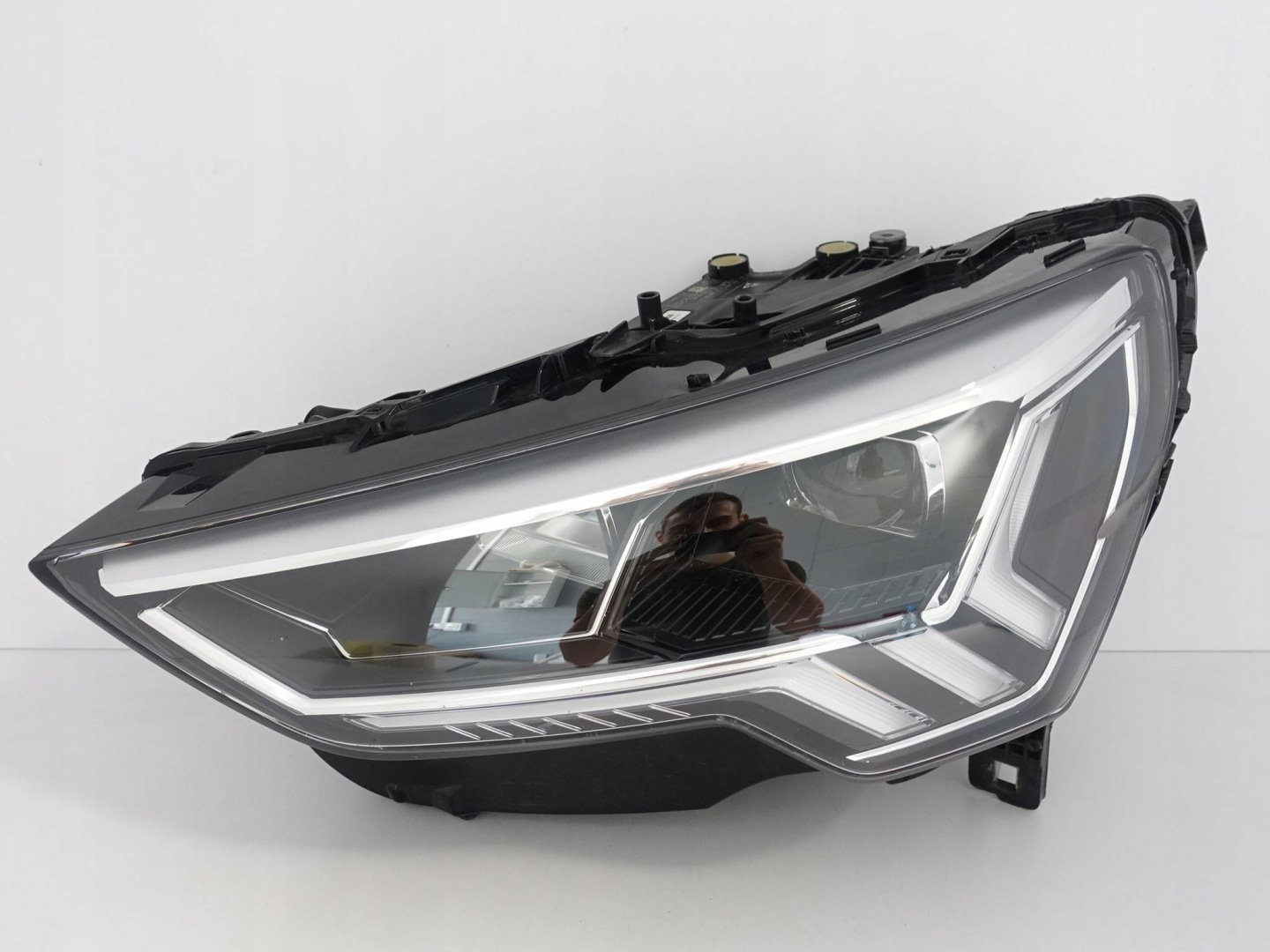AUDI Q3 II 2 F3 83A 18- light FULL LED left front EU