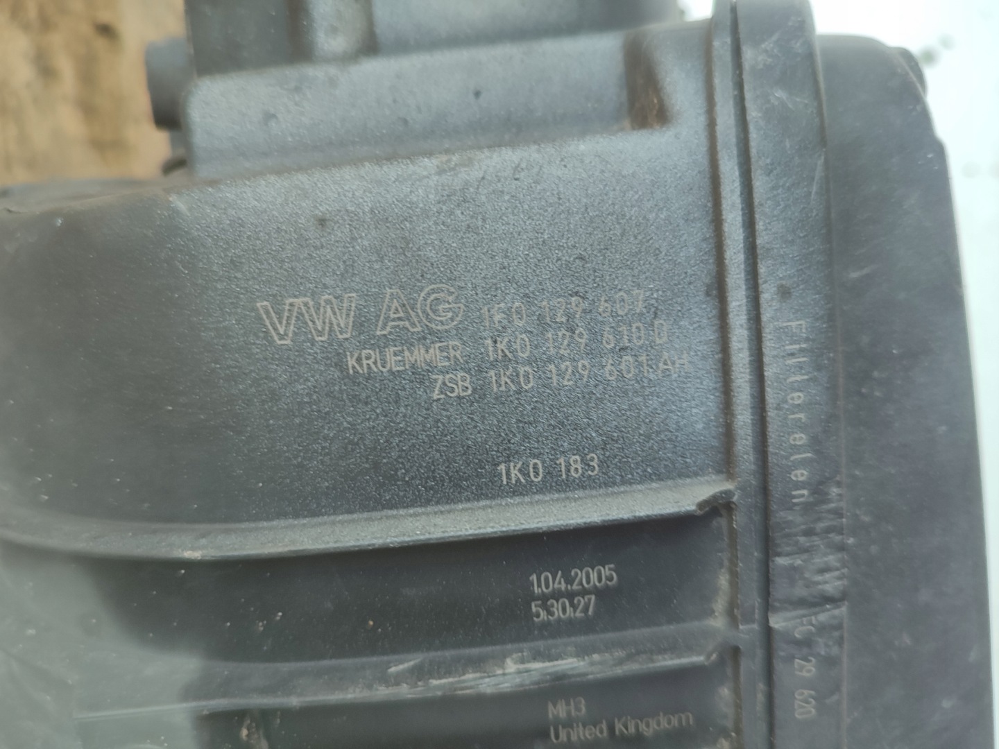 Gehäuse filter luft Volkswagen Caddy 1K0129610D