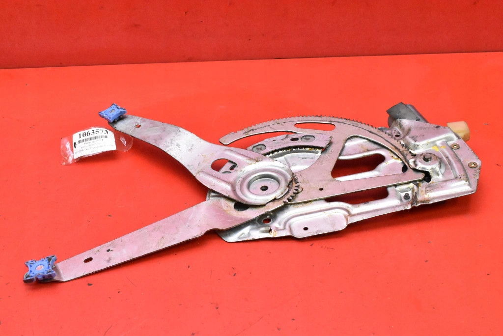 window regulator left front EU 8626320LH VOLVO XC90 1 and 02-06