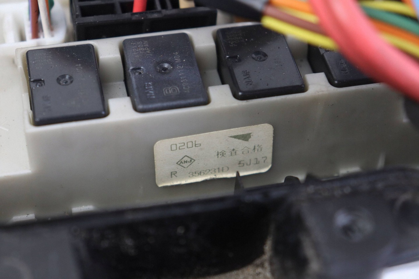 RENAULT CLIO III modul biztosítéktábla 356231D